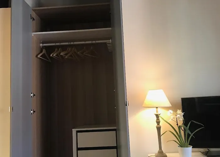 Beautiful Studio-appartment In Triana 아파트